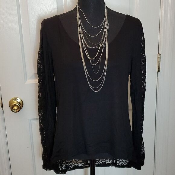 SALE Black Lace Sleeves and Lace Back Top Large XLarge 1X Plus - Picture 2 of 10